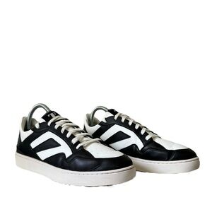 Thousand Fell Sustainable Court Low Top Sneaker Vegan Leather Black‎ White